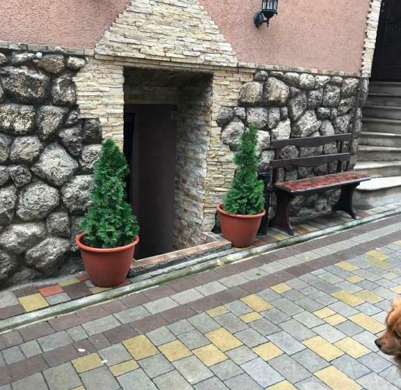 پانسیون Guest House Zhanna