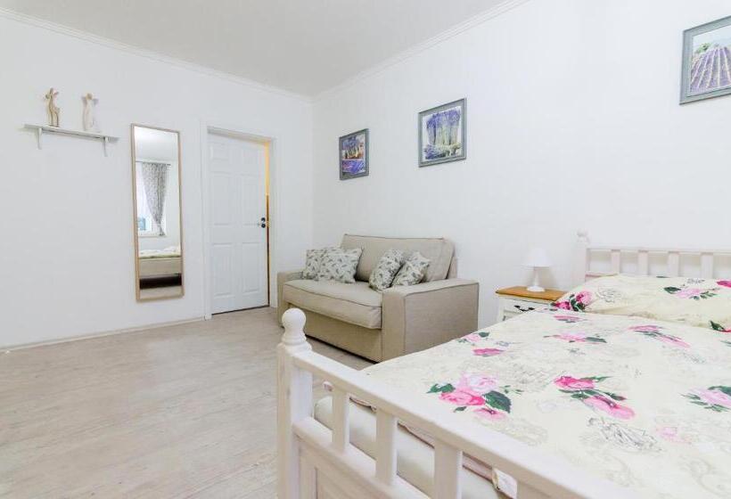 פנסיון Guesthouse Sam