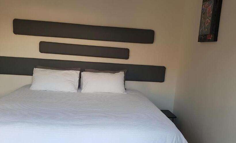 بنسيون Hullabaloo Selfcatering Sleepover