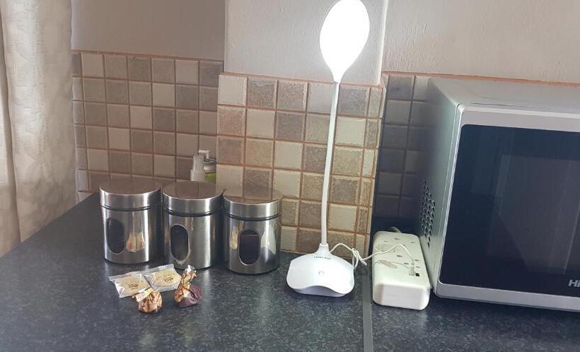 بنسيون Hullabaloo Selfcatering Sleepover