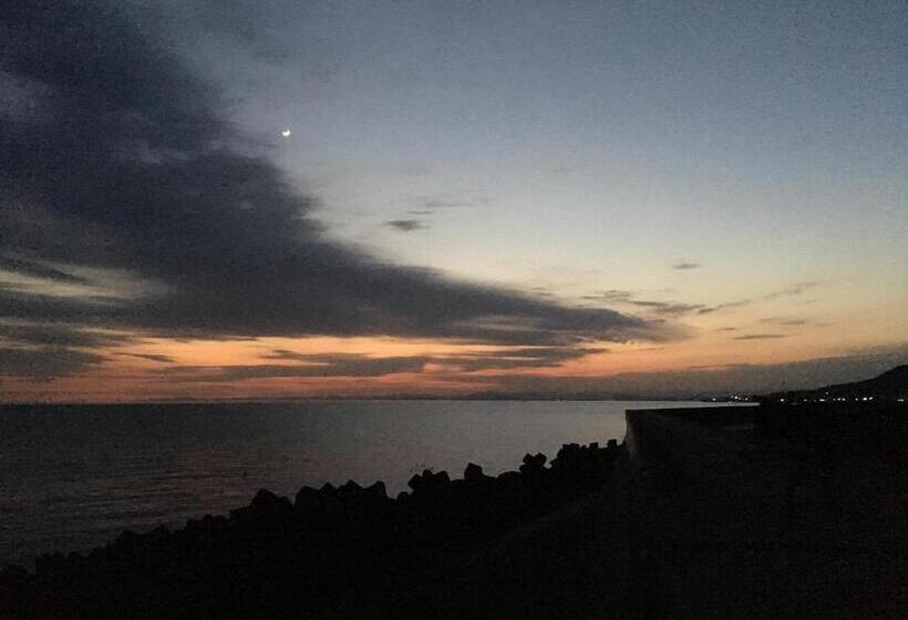 بنسيون Ioki Station Guest House