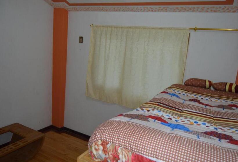 بنسيون Kuyllur ñán