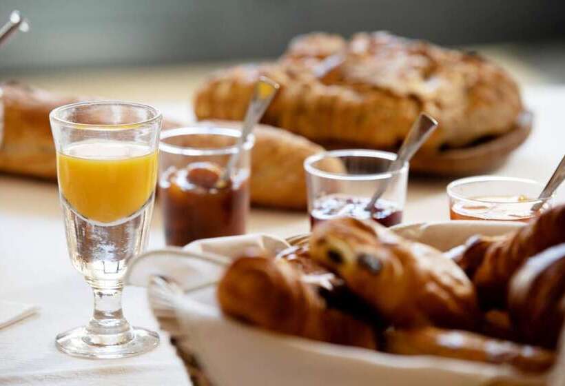 펜션 L Hote Antique   Maison D Hote  4 Suites Avec Cuisine