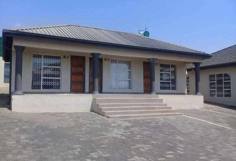 펜션 Naledi Lodge & Guest Houses