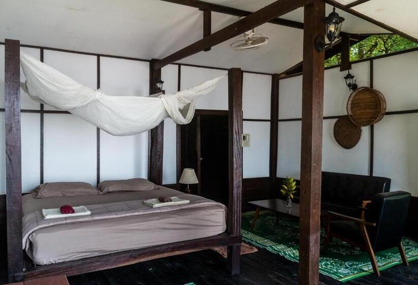 ペンション Pomelo Restaurant And Guesthouse S Fishermen & A Tammarine Bungalow Riverfront   Immerse In Nature