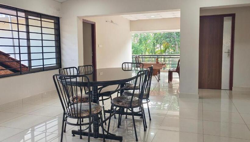 פנסיון Sugamya Farm Guesthouse