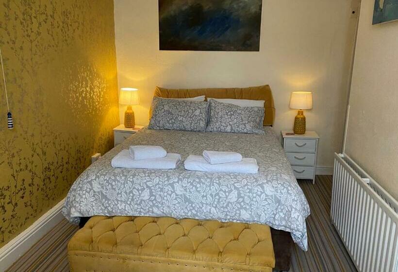 بنسيون The Durbeyfield Guest House