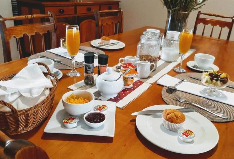 بنسيون The Vine