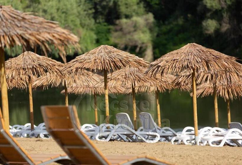 بنسيون Tiszapart Vendégház