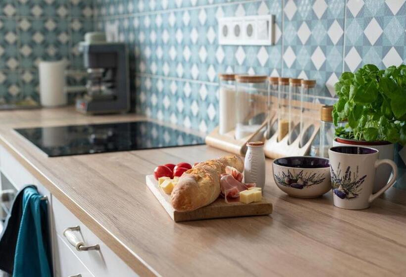 بنسيون Tiszapart Vendégház