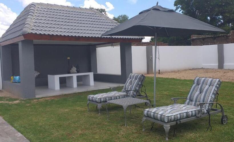 Пансион Vaal De Vue Guesthouse