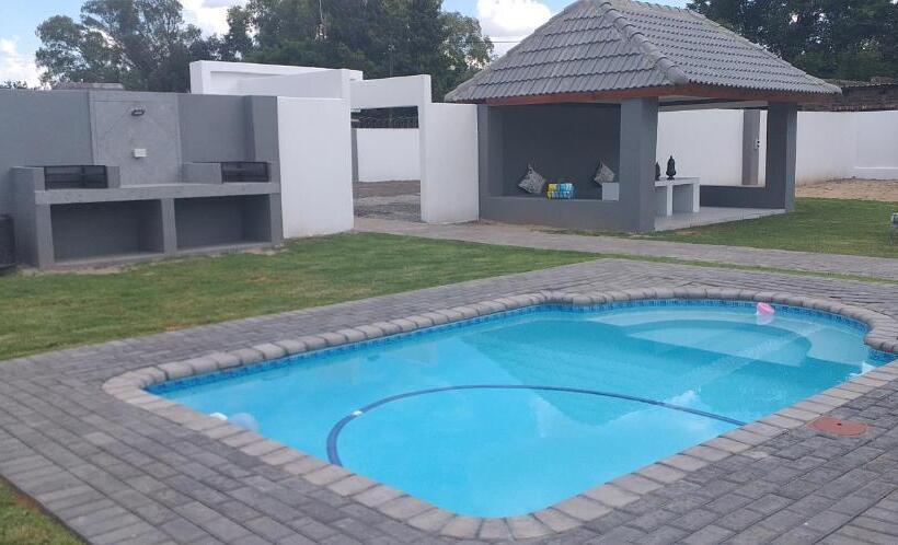 Пансион Vaal De Vue Guesthouse