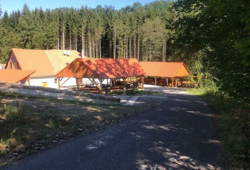 膳宿费 Zevlův Mlýn