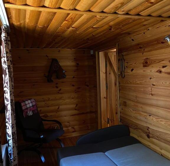 הוסטל California