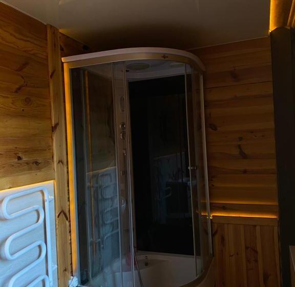 הוסטל California