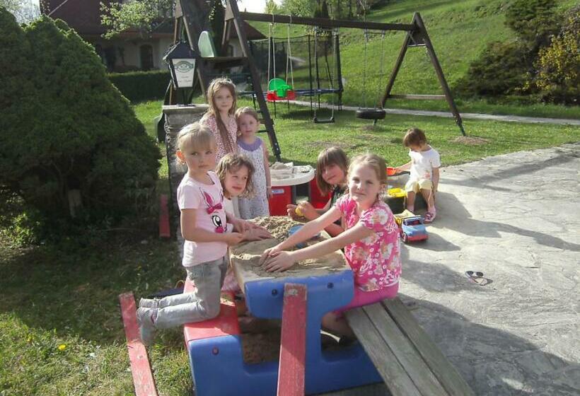 ユースホステル Gasthof Koglerhof