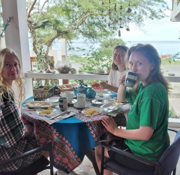 Hostel Hospedaje Algarrobo Machalilla