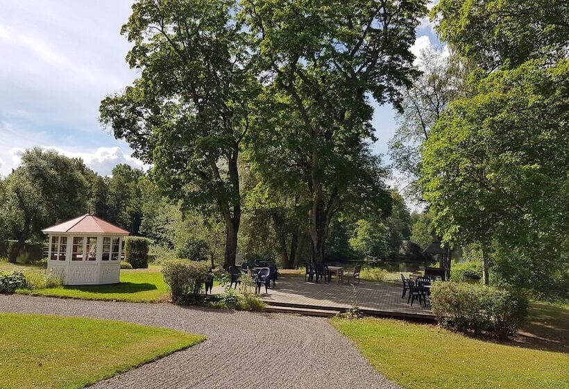 הוסטל Kolbäcks Gästgivaregård