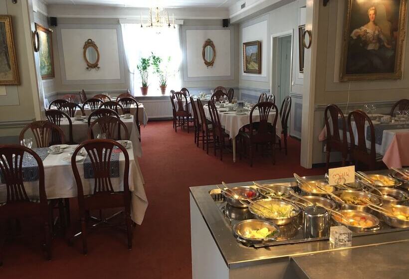 فندق صغير Kolbäcks Gästgivaregård