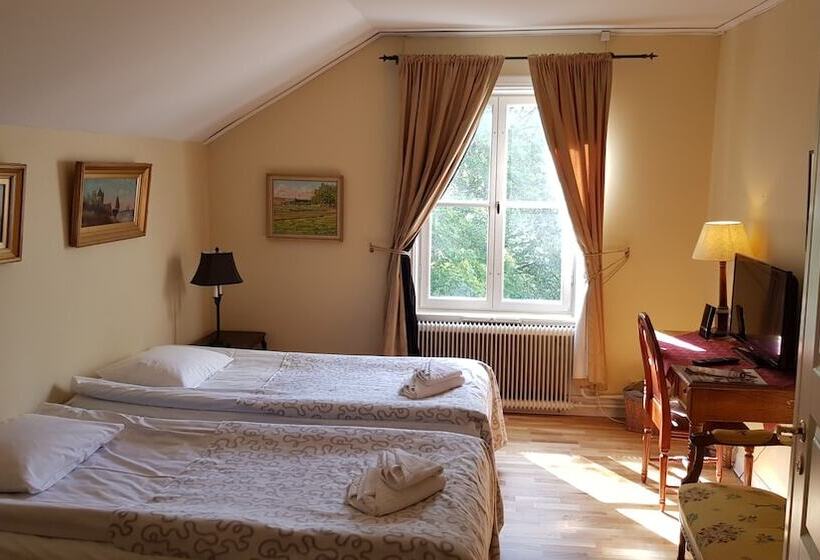 فندق صغير Kolbäcks Gästgivaregård