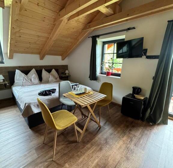 호스텔 Penzion Farma žleby