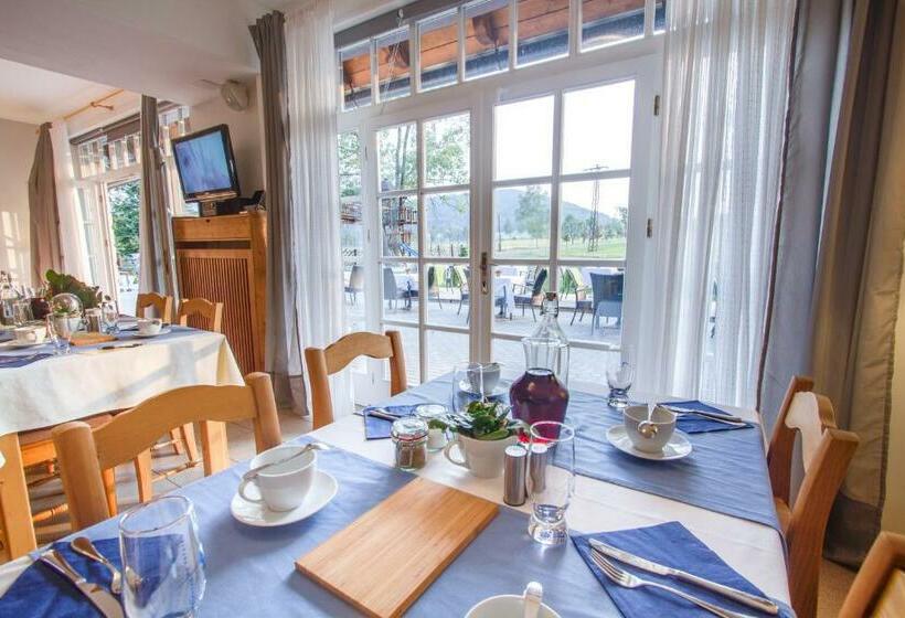 Apartmán Hotel Jítravský Dvorec