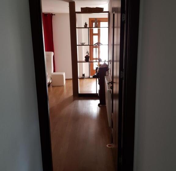 مبيت وإفطار Casa Cu Muri