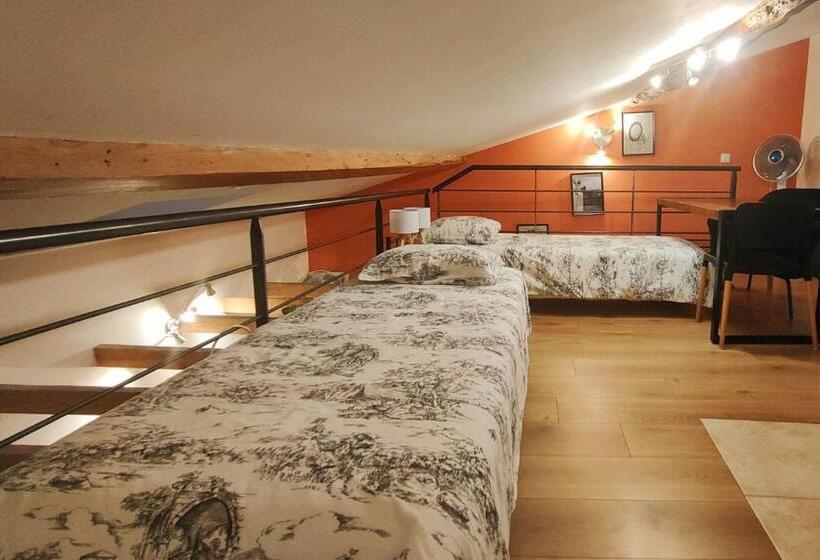 住宿加早餐 Les Rêves D églantine Et D Augusta Chambres Et Gîtes