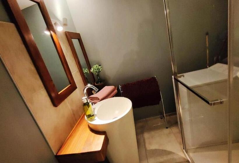 住宿加早餐 Les Rêves D églantine Et D Augusta Chambres Et Gîtes