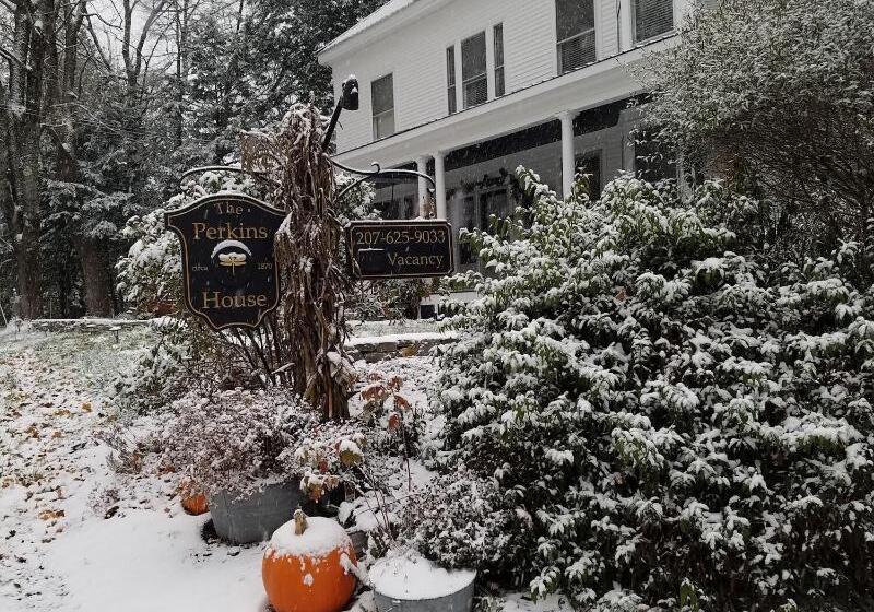 مبيت وإفطار The Perkins House