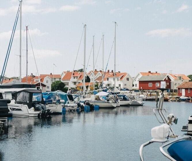 Björholmen Hotell & Restaurang