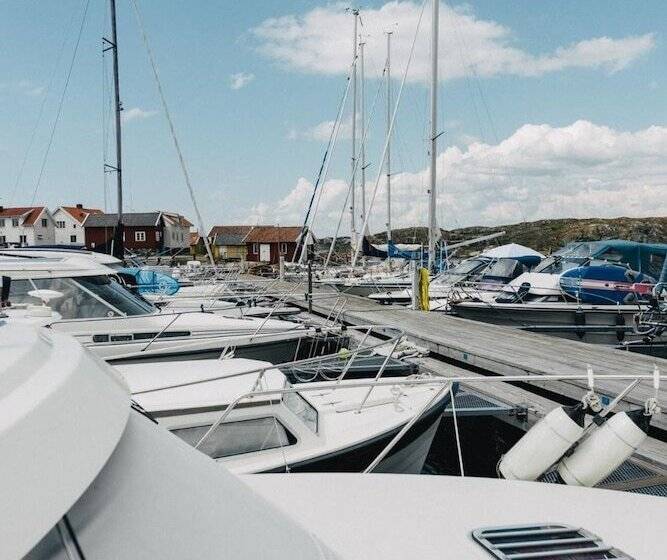 Björholmen Hotell & Restaurang