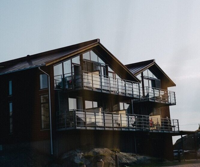 Björholmen Hotell & Restaurang