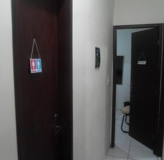 Casa Do Mochileiro Airport Hostel & Pousada