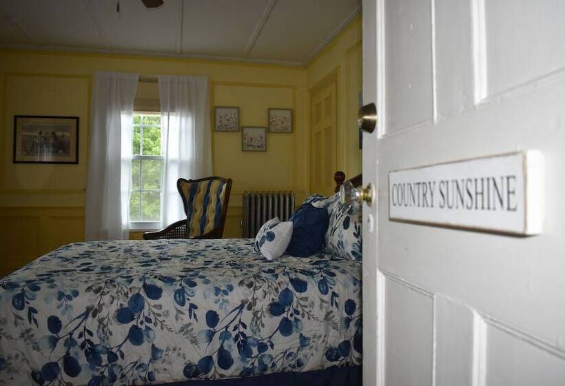 Harbour House Inn B&b