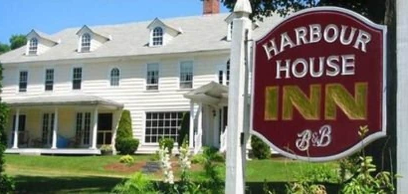 Harbour House Inn B&b