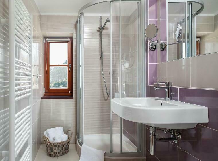 Aneta Hotel & Restaurant