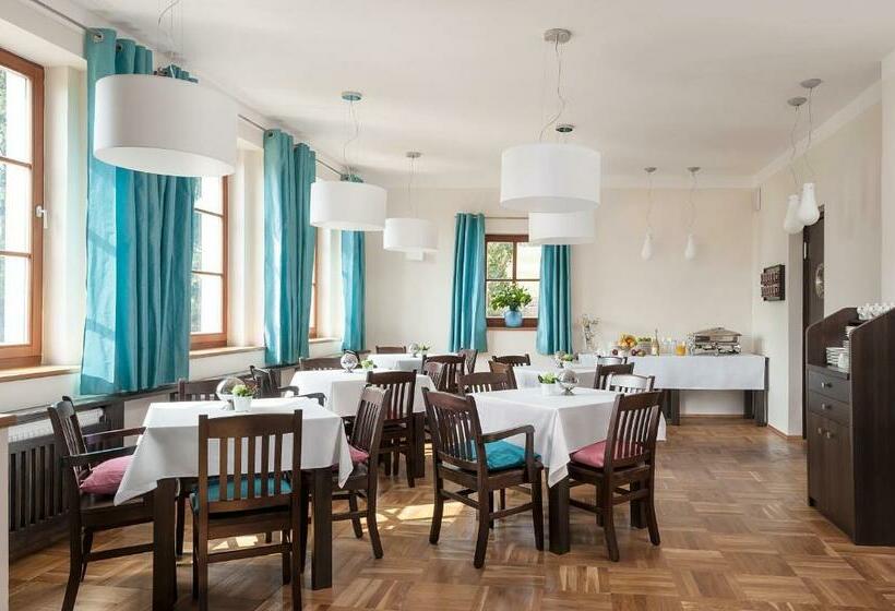 Aneta Hotel & Restaurant