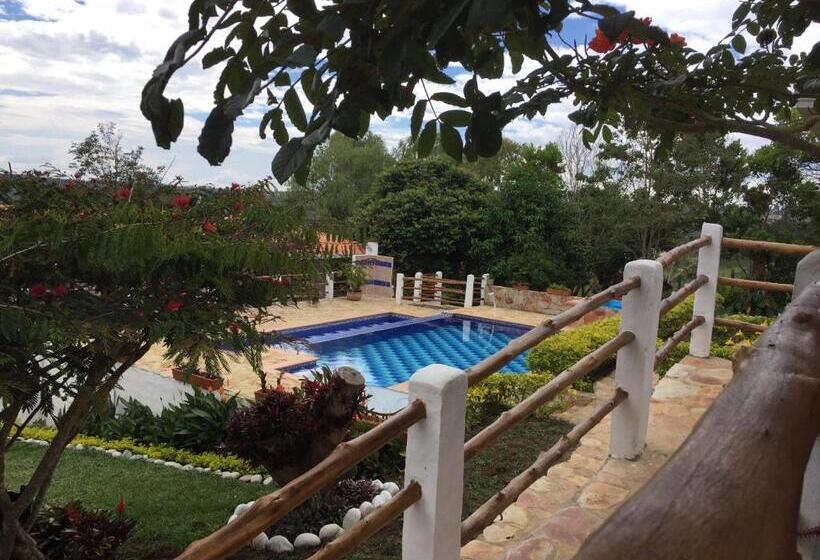 Отель Boutique Santa Clara Mesa De Los Santos