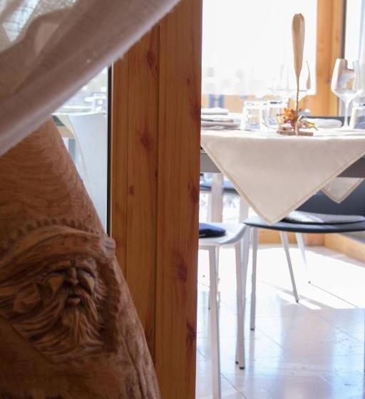 Отель Carla Failela