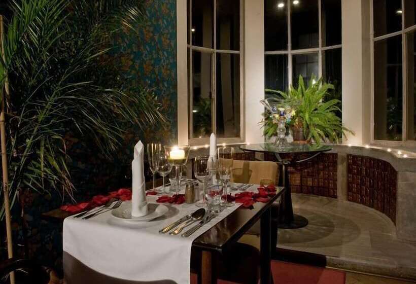 هتل Chateau Kotěra