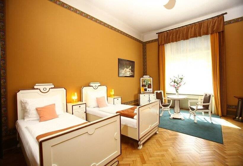 هتل Chateau Kotěra