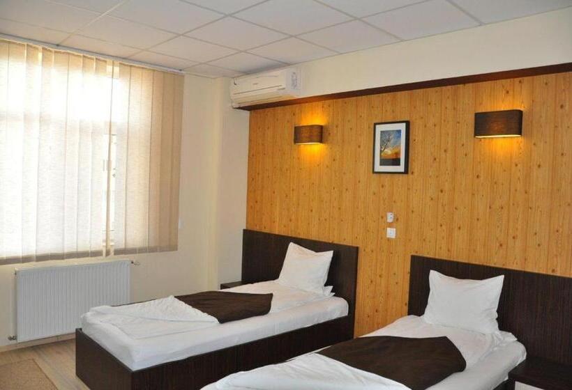 בית מלון כפרי Colina Grande