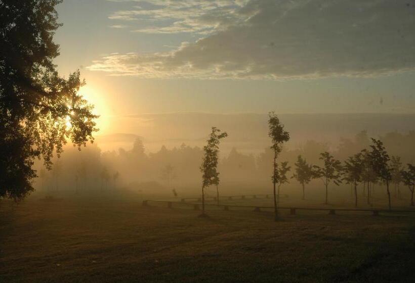 בית מלון כפרי Devítka