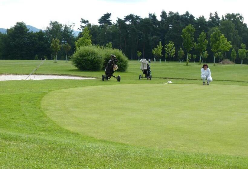 בית מלון כפרי Devítka