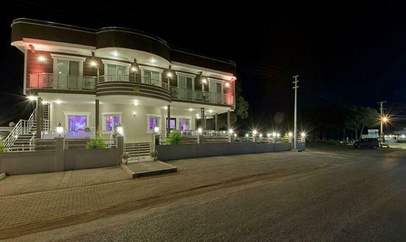 فندق Geyi̇kli̇ Sunshi̇ne