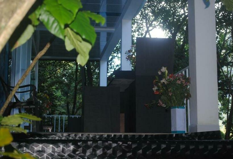 فندق Glass Rooms Accommodations Adam S Peak