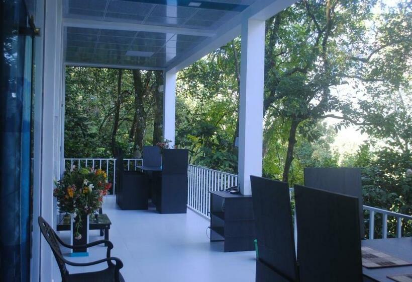 فندق Glass Rooms Accommodations Adam S Peak