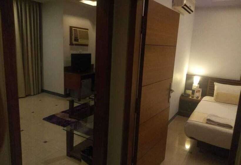 בית מלון כפרי Goa Woodlands