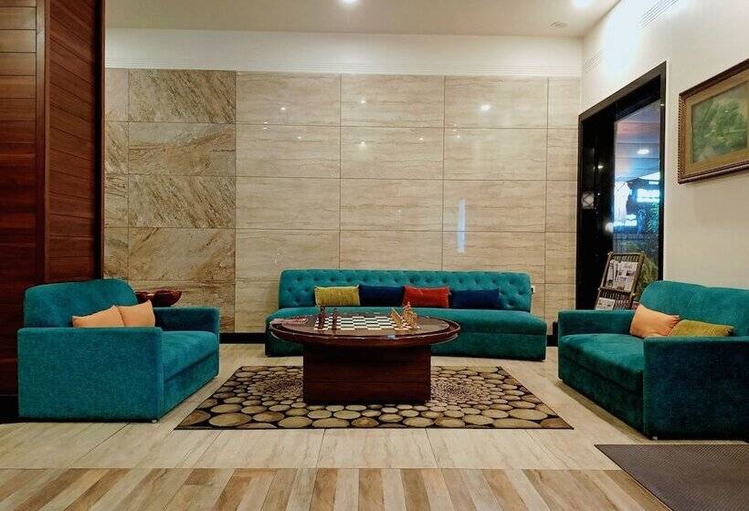 בית מלון כפרי Goa Woodlands